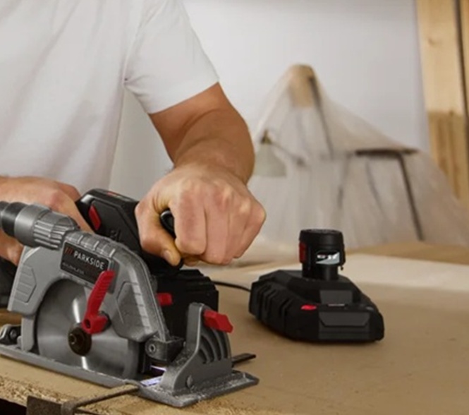 ParkSide Performance extra erős akku töltő a ParkSide PAPK 12 típusú akkuk töltéséhez PLGK 12 6.0 A1 - Image 2